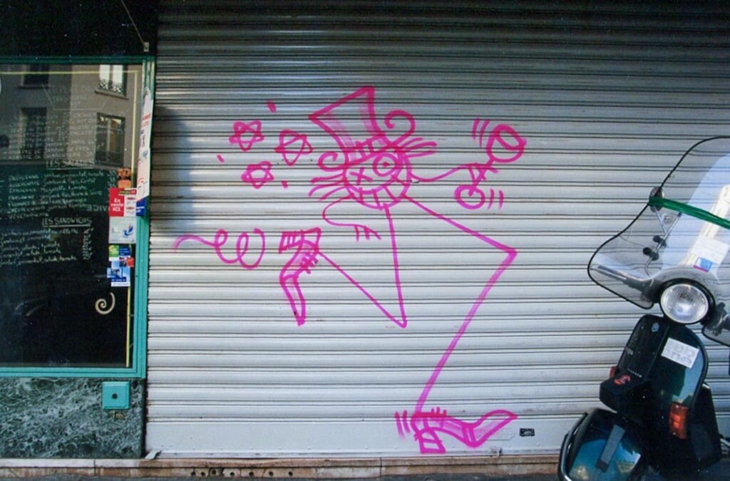 Pink Andre Saraiva Mr Andre Monsieur A - Street Art Paris - MR+A+10++158