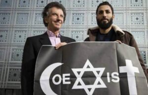 Combo Coexist Jack Lang Institut du monde arabe street-artiste cpt 2015 AFP