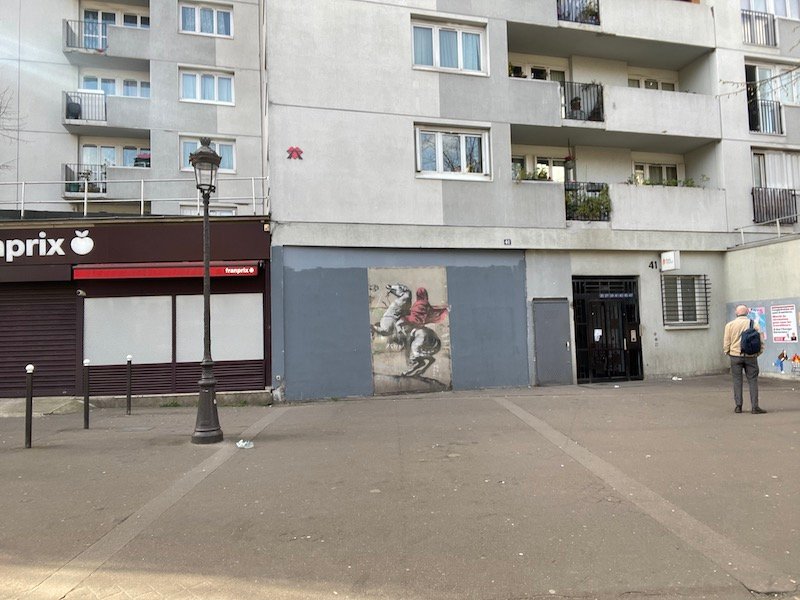 Jacques Louis-david napoleon crossing the alps banksy paris ave de flandre - liberte egalitarian cable tv (june 2018) IMG_2792